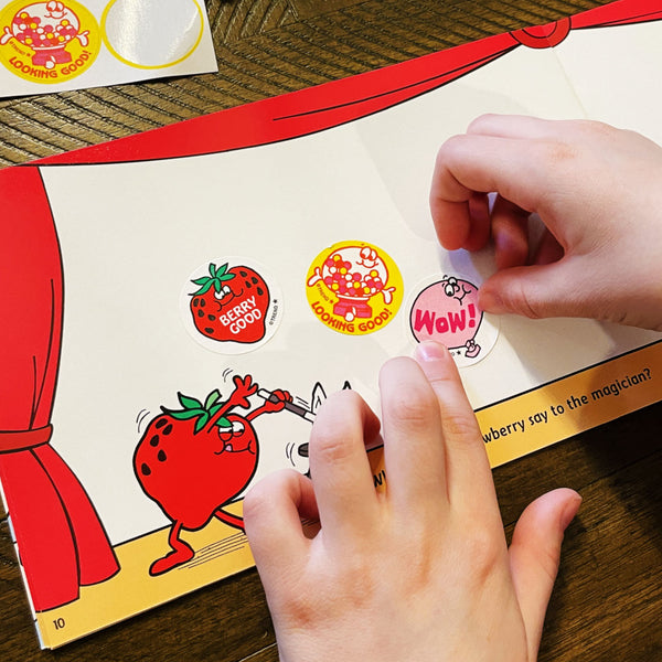 T83601-5a-Scratch-n-Sniff-Retro-Stinky-Stickers-Bubble-Gum2