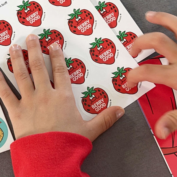 T83601-Stinky-Sticker-Strawberry